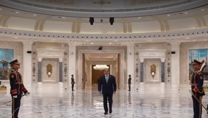 فيديو || السيسي يطالب المصريين بـ"الوعي" بعد أن أغرقهم في الديون والفقر.. أرقام صادمة