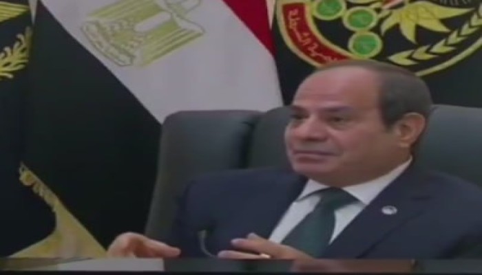 السيسي يحذر من انتخاب "أحمق أو جاهل": وصف ينطبق على من؟