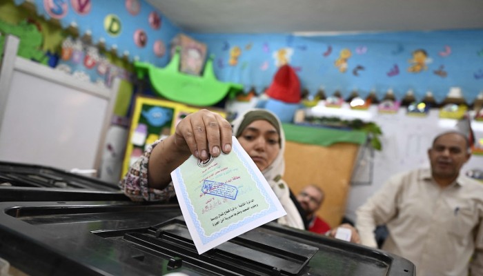 "لف وارجع تاني".. إعادة انتخابات مجلس النواب في ظل قانون معيب ومشهد سياسي مختل