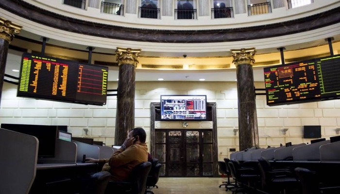 البورصة تنزف لليوم الثاني: خسائر بـ43.4 مليار جنيه في جلستين وتراجع جماعي للأسهم المتوسطة والصغيرة