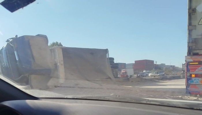 خطف الأرواح وكوارث الطرق: حوادث مرورية في الإسكندرية وأسوان وشمال سيناء والواحات والجيزة والمنيا