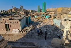 بلدوزر السيسي يواصل دهس تاريخ القاهرة القديمة: هدم "ممر السيدة نفيسة" و"الجبانات" بحجة التطوير