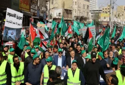 ميدل إيست آي|| الإخوان المسلمون يصفون قرار ترامب تصنيفهم تنظيمًا إرهابيًا بالمنفصل عن الواقع