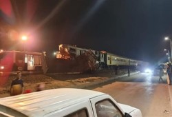 إصابة 4 أشخاص في حادث تصادم قطارين بالإسكندرية رغم مليارات كامل الوزير