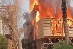 بالفيديو|| نيران الإهمال تلتهم الأقدم بالشرق الأوسط.. حريق ستوديو مصر وصمة عار جديدة في سجل الانقلاب
