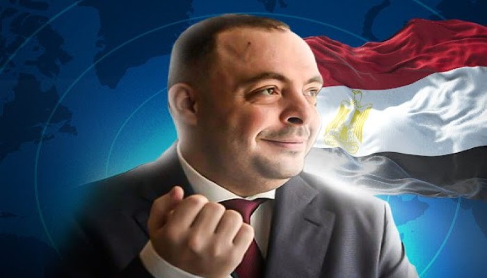 السيسي.. الديكتاتور الذي يعترف أخيرًا: مصر تحتاج مئة عام للنهوض!