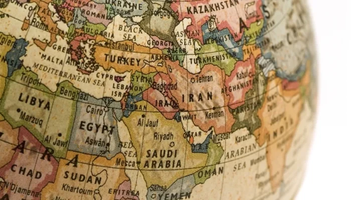 سباق الممرات البديلة في الشرق الأوسط يهدد نفوذ قناة السويس وسط تصاعد المخاوف المصرية
