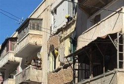 سقوط شرفات عقار في "وينجت" بالإسكندرية وإصابة أم وطفلها… قرارات ترميم معطلة تثير الغضب