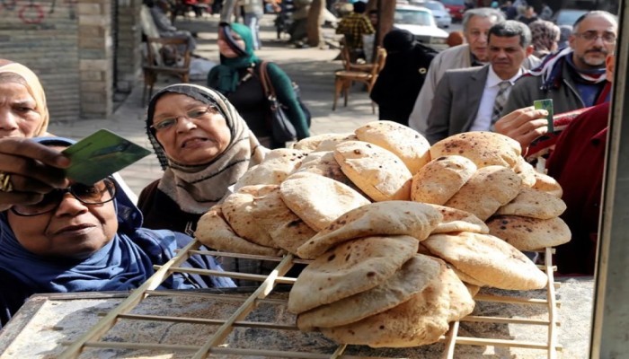 مراقبة الحكومة على رغيف الخبز المدعم تتلاشى.. فساد المخابز يهدد أمن لقمة عيش الفقراء