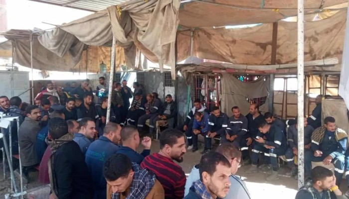 رغم اعتقال 25 عاملًا وإلزام آخرين بالعمل.. إضراب عمال "مودرن جاس" مستمر