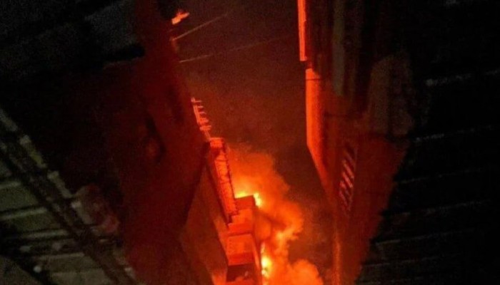 فيديو|| حريق هائل في سوق الخواجات بالمنصورة يبتلع أرواح 5 مواطنين ويصيب 13 آخرين