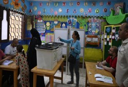 القبض على 120 من أنصار المرشحين في جولة الإعادة وسط تصاعد شراء الأصوات