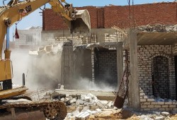 فيديو || جرافات "الانقلاب" تدهس المرج.. تهجير قسري واعتداءات أمنية لتنفيذ مخططات "السبوبة" على جثث البسطاء