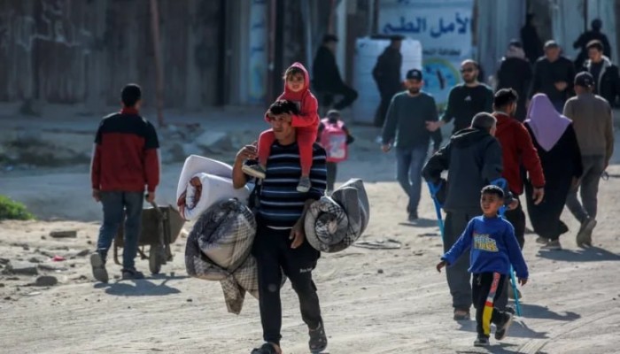 في وجه مخططات "التطهير الديمغرافي".. 8 دول عربية وإسلامية ترفض فتح معبر رفح "في اتجاه واحد" وتتمسك بخطة ترامب للسلام