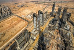 مؤسسة كارنيجي || هل وجد السيسي رائد أعمال عسكريًا كفؤًا؟