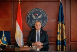 السيسي يسطو على صناديق "الأيتام والطلاب".. قرار إجباري بالمقامرة بأموال التأمين في البورصة لإنقاذ الاقتصاد المنهار