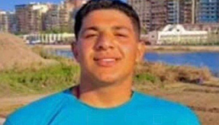 حياة تتلاشى خلف القضبان.. تدهور مأساوي في حالة المعتقل الشاب "أحمد أسامة" وسط مطالبات بالإفراج الصحي العاجل