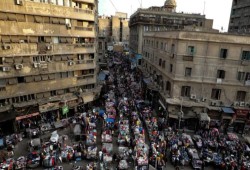 وزير الإسكان يعترف ببيع قلب القاهرة: حكومة الانقلاب تحوّل مباني الدولة ووسط البلد إلى "غنيمة" لسداد فاتورة الفشل