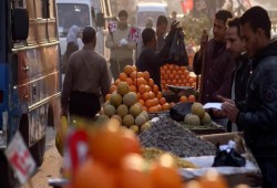 توقعات بارتفاع معدل التضخم إلى 13.1% خلال نوفمبر: اقتصاد منهار يلتهم ما تبقّى من جيوب المصريين