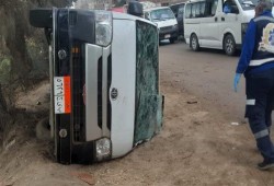 إصابة 11 شخصًا في انقلاب ميكروباص بطوخ بالقليوبية