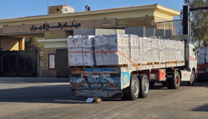 مصر تضغط لفتح معبر رفح بالكامل وتحذّر من أي مسار يؤدي إلى تهجير الفلسطينيين