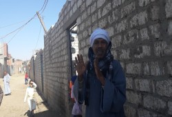 كامل الوزير و"وهم" دخل الأسرة الـ14 ألف جنيه.. أرقام قنا تفضح تصريحاته وأنه "في وادٍ والغلابة في وادٍ آخر"