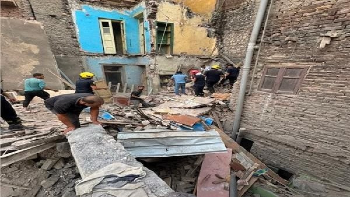 5 جثامين من أسرة واحدة تحت الأنقاض.. حين يصبح الموت مجانياً للفقراء يموتون تحت أنقاض بيوتهم