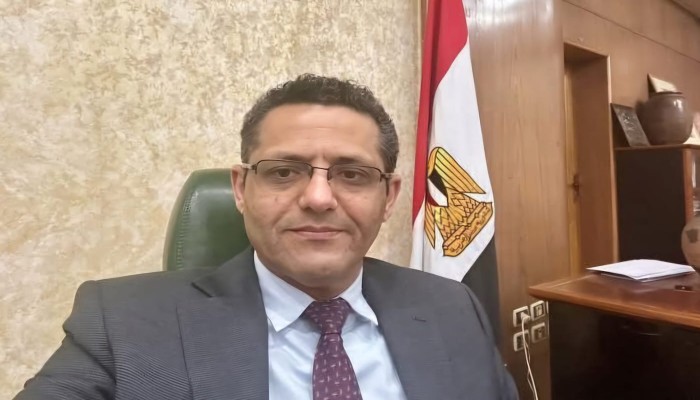 نقيب الصحفيين يتصدى لـ"عصا مدبولي": حكومة تحارب الشائعات بـ"الكلبشات" وتخفي الحقائق عن الشعب