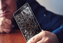أفضل الحلول لفتح قفل الهاتف عند كسر الشاشة 