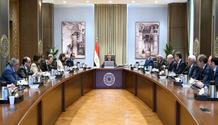 من "حقول الغاز" إلى "غرف العناية".. السيسي يبيع المستشفيات الحكومية لـ"إيني" الإيطالية ويحرم الفقراء من حق الحياة