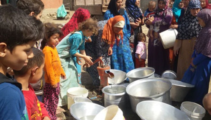 أهالي قرية بقنا يطلقون صرخة استغاثة بسبب انقطاع المياه المستمر