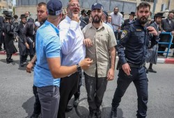 إصابة 10 من الشرطة الإسرائيلية في اشتباكات مع اليهود المتشددين في القدس