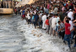 اليوم العالمي للمهاجرين: 1500 مصري غريق في 10 سنوات.. والسيسي يتباهى بـ"المكافحة"
