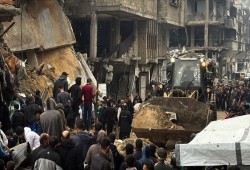 غزة تحت النار والانهيار: شهداء بقصف الاحتلال وأزمة إنسانية خانقة وسط تعثر الاتفاق