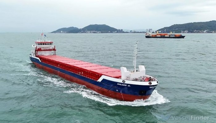 فضيحة لنظام السيسي... سفينة شحن المتفجرات لإسرائيل "هولغر جي" ترسو في موانئ مصر رغم تحذيرات العفو الدولية!!