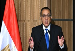 د. مراد علي يعري "أوهام" الحكومة: خفض الدين الخارجي لمستويات السبعينيات "مسرحية عبثية" تثير السخرية لا الثقة