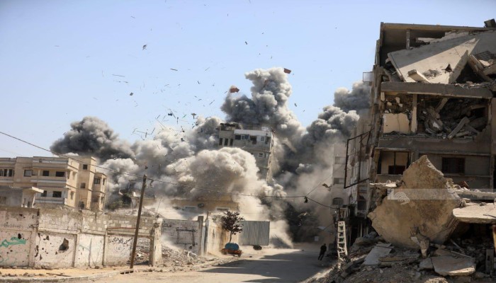 الخروقات الإسرائيلية بغزة تتواصل.. قصف مدفعي وغارات ونسف مبانٍ