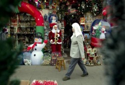 ركود سوق الكريسماس في مصر.. الغلاء والجيوب الخاوية تفرض "التقشف الإجباري"