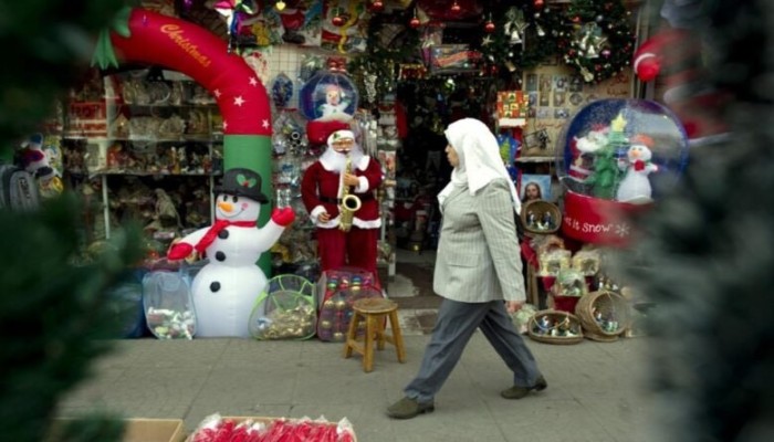 ركود سوق الكريسماس في مصر.. الغلاء والجيوب الخاوية تفرض "التقشف الإجباري"