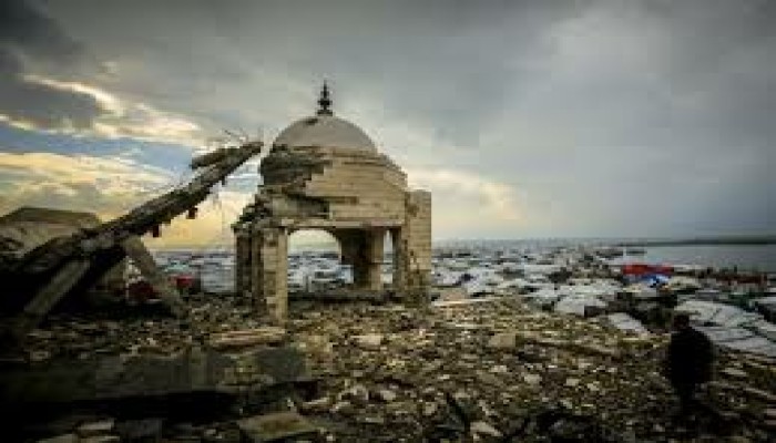 الجارديان || في غزة نعلق داخل متاهة انتظار لا تنتهي: ننتظر السلام وتوقف الموت وعودة الحياة