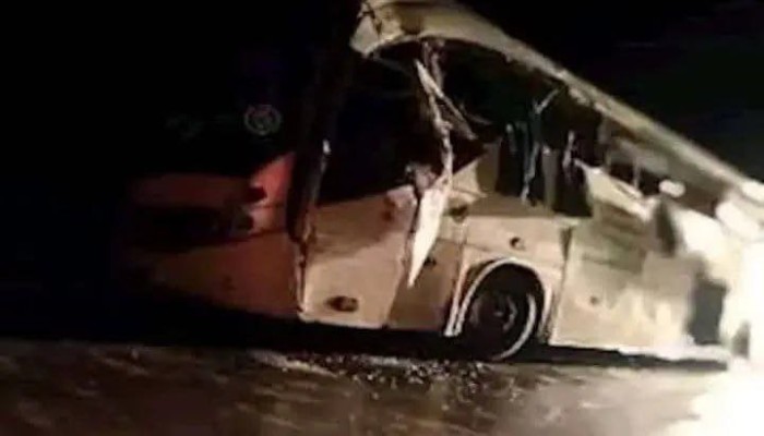 إصابة 18 شخصًا في انقلاب أتوبيس «سوبر جيت» في حلوان