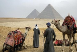 بعد 23 عامًا: المجلس الأعلى للآثار يلغي المساواة في رسوم المتاحف بين المصريين والعرب لجني الدولارات