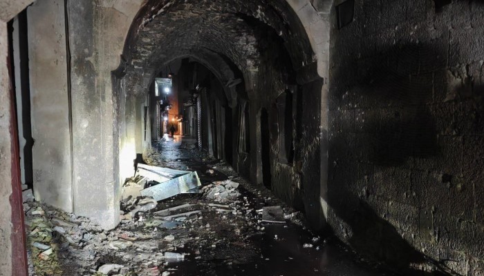 استشهاد عنصر أمن وإصابة آخرين في تفجير انتحاري وسط حلب