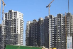 القطاع العقاري في مصر ينهار: من قاطرة التنمية إلى فخ النصب وضياع مدخرات المصريين