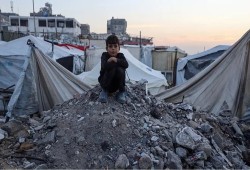 غزة تحت النار والدمار.. الاحتلال يواصل جرائمه ويفتك بالأنفاق والمدنيين