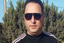 أمن المحلة ينتقم من " محمد فهمي" خال ضحية التعذيب ويعتدي عليه أمام طفله