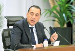 مدبولي يواصل تضليله ببث "البشرى" بتحسن الاقتصاد يوما بعد يوم.. بينما المصريون يغرقون في أزماته المزيفة