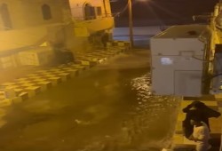 كارثة في أسوان: عندما تتحول قرية نويبة إلى مستنقع بعد انفجار ماسورة صرف صحي