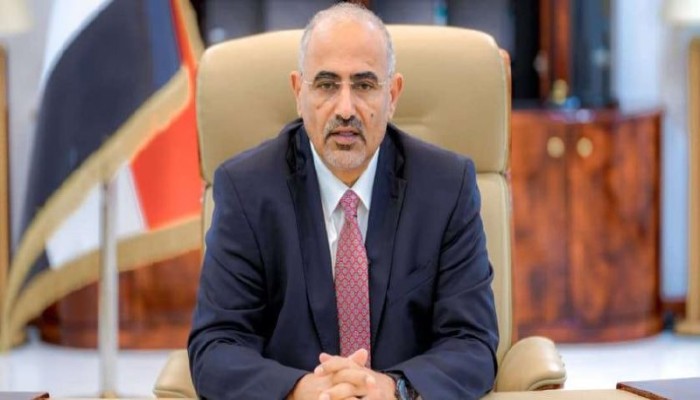 زلزال سياسي وعسكري في اليمن: إسقاط عضوية الزبيدي واتهامات بالخيانة وهروب يربك الجنوب