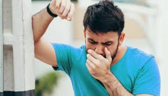 6 أسباب وراء الشعور بطعم غريب في الفم